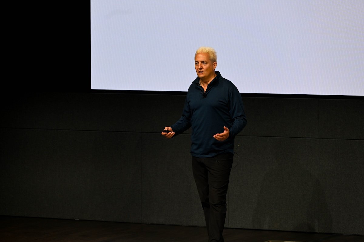murray-newlands-on-stage-at-microsoft