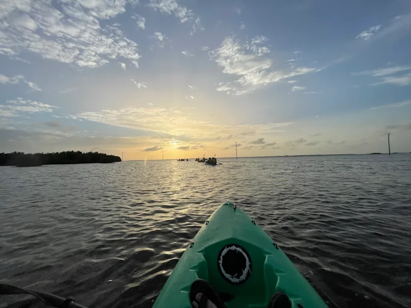 leader kayak sunset