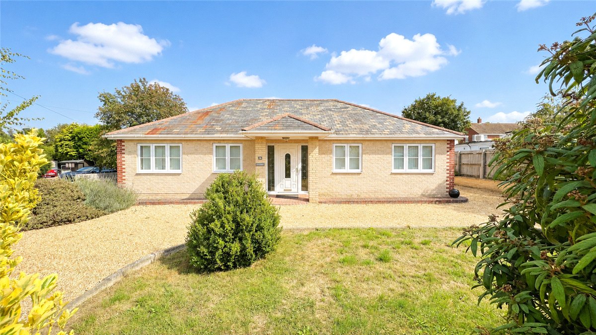 4 bedroom Bungalow, High Street, Longstanton, CB24 - Available, Image 11