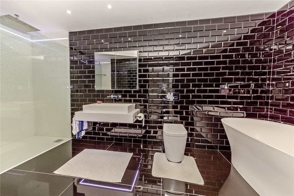 5 bedroom House, Newbury Road, Headley, RG19 - Available, Image 11