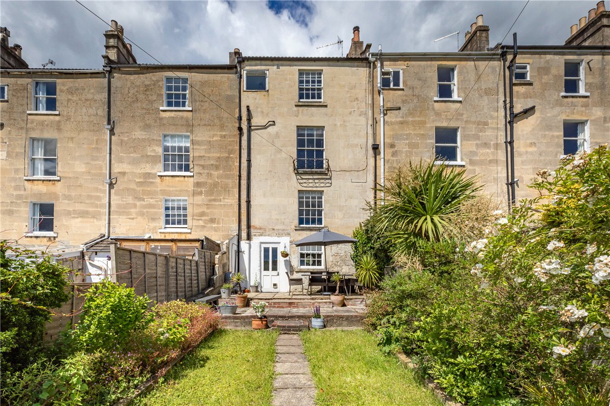 3 bedroom House, Lower Camden Place, Bath, BA1 - Sold