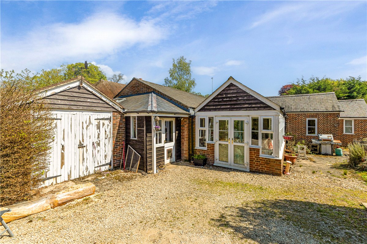 5 bedroom House, High Street, Manton, SN8 - Available, Image 21