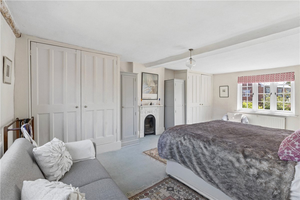6 bedroom House, The Street, All Cannings, SN10 - Available, Image 17