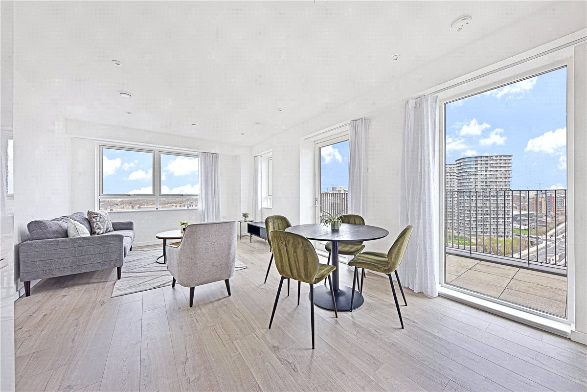 2 bedroom Flat, Heartwell Avenue, London, E16 - Available, Image 6