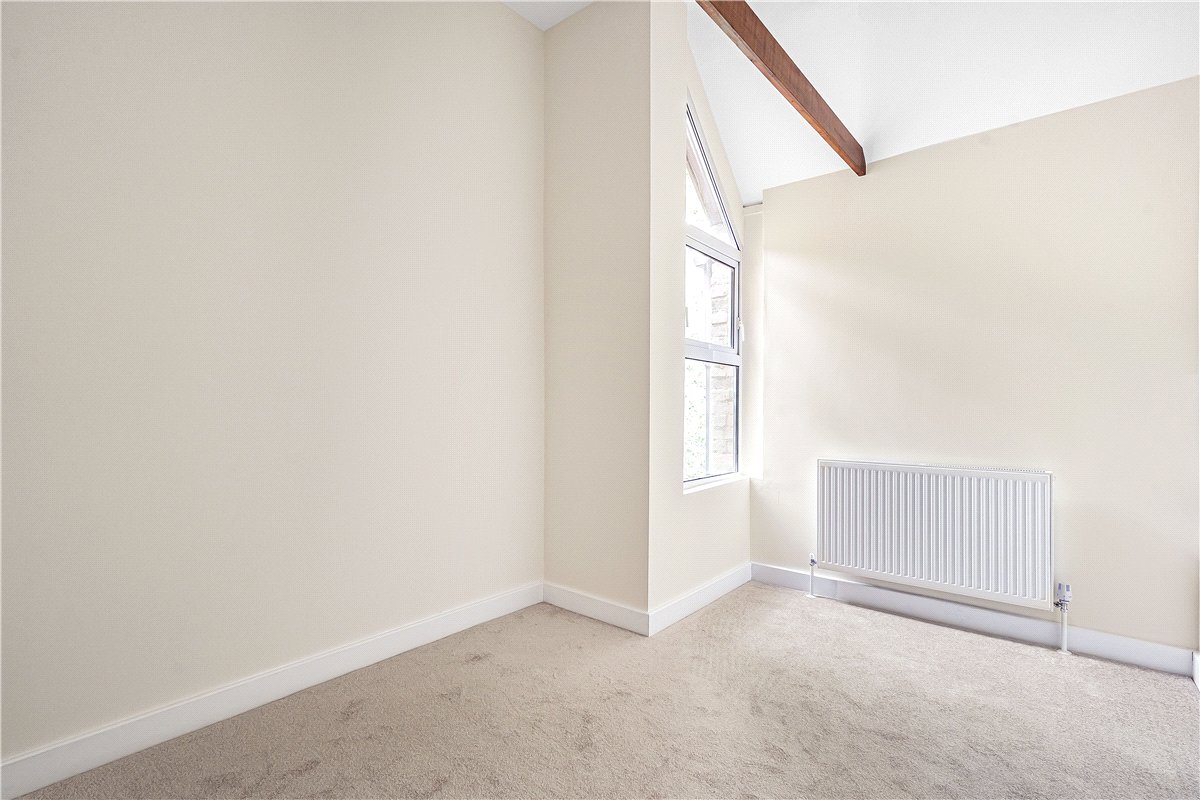 3 bedroom House, Hodgetts Lane, Burton Green, CV8 - Available, Image 11