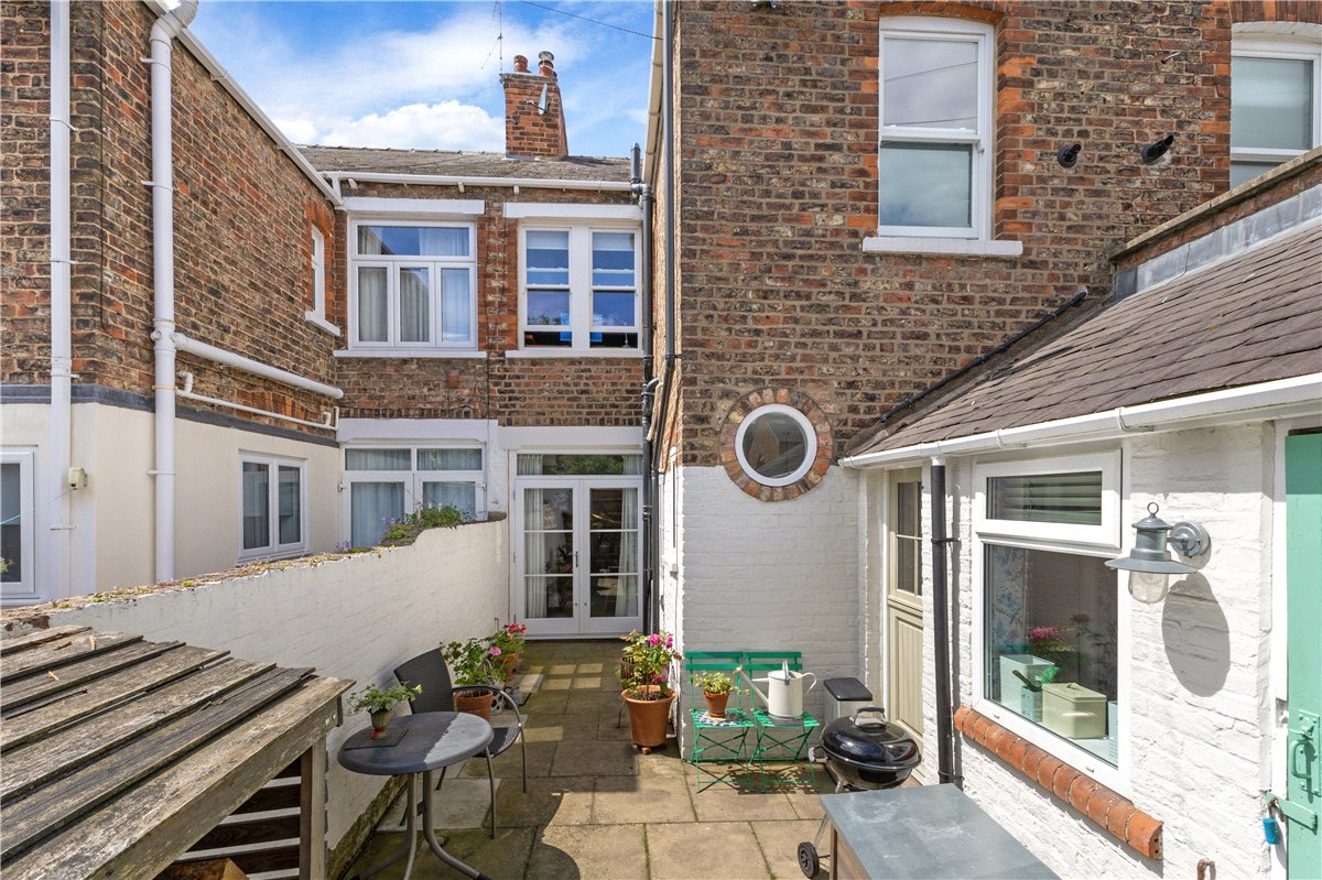 2 bedroom House, Knavesmire Crescent, York, YO23 - Available, Image 10