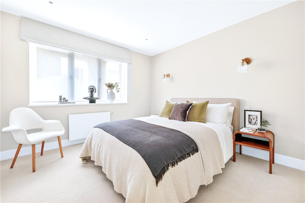 2 bedroom Maisonette, Thurloe Place Mews, South Kensington, SW7 - Available, Image 9