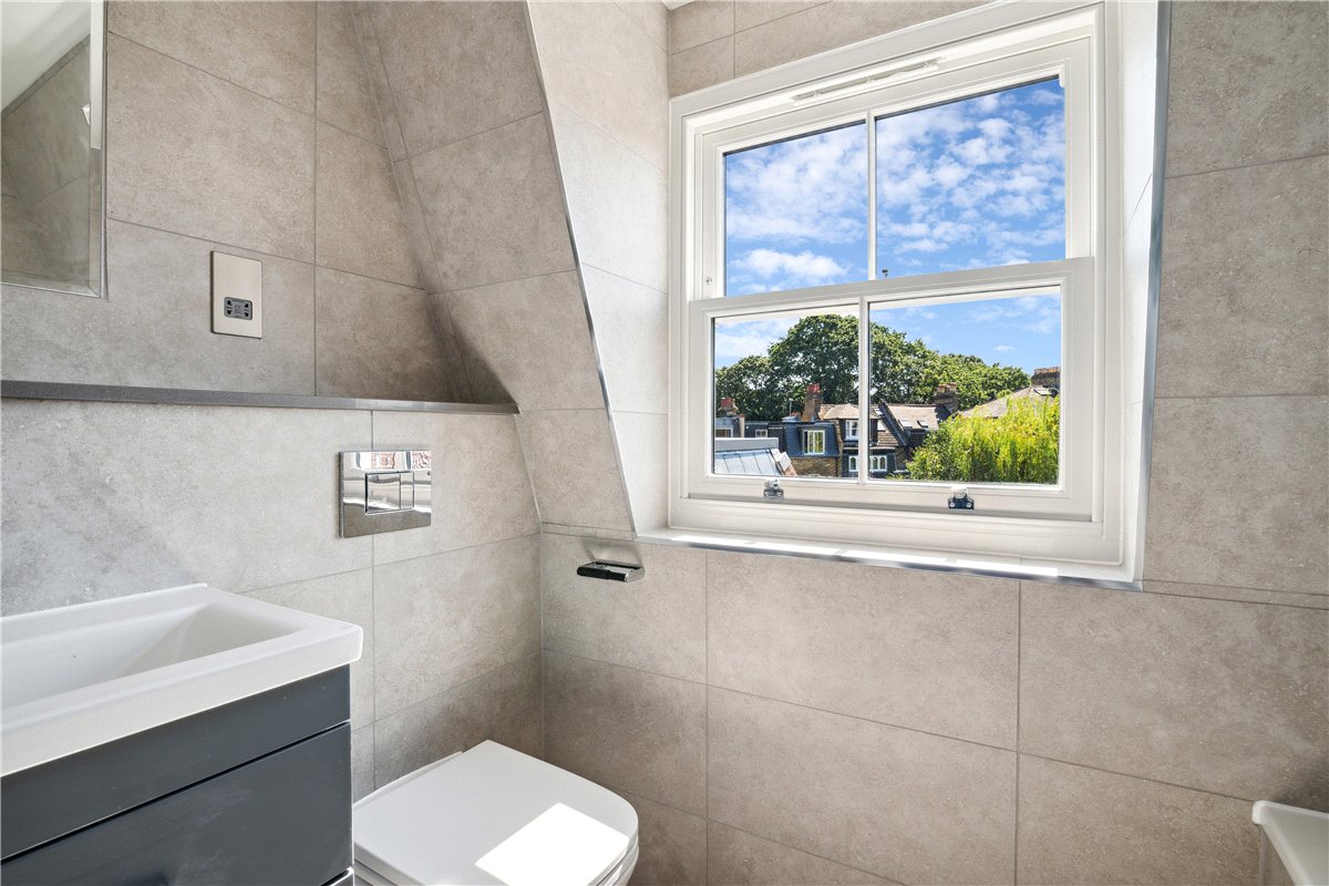 3 bedroom Flat, Bellevue Road, London, SW17 - Sold, Image 12
