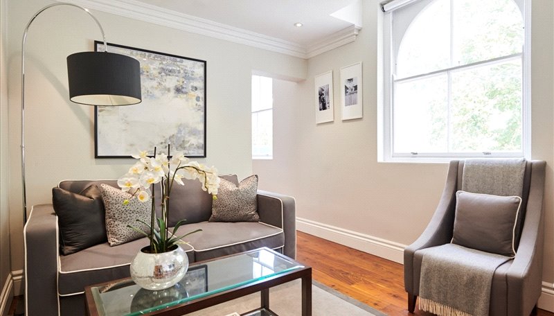 2 bedroom Flat, Kensington Gardens Square, London, W2 - Available, Image 1