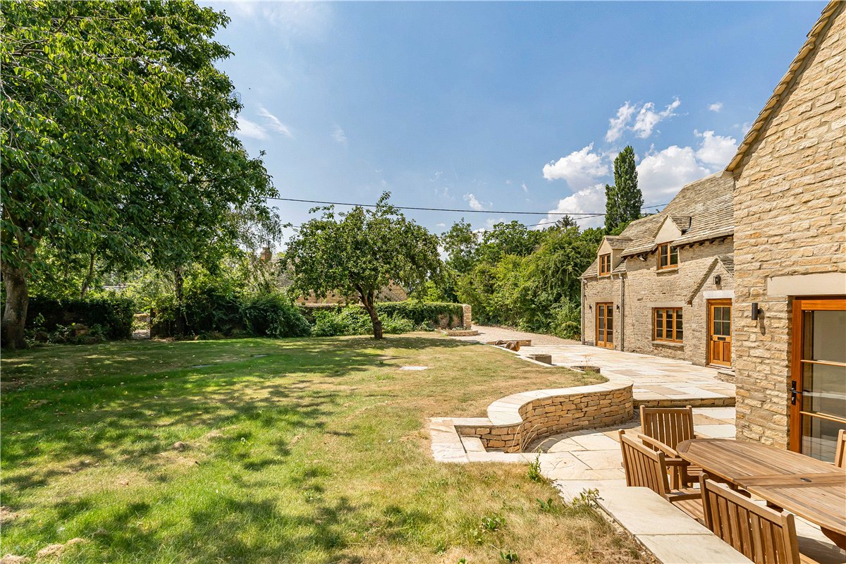 5 bedroom House, Bampton Road, Black Bourton, OX18 - Available, Image 1