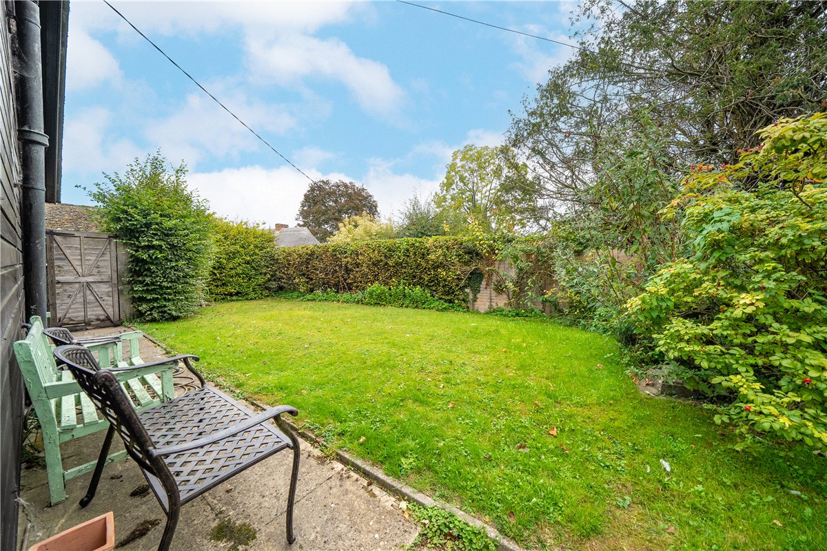 3 bedroom Bungalow, Paddock Field, Chilbolton, SO20 - Sold STC, Image 3
