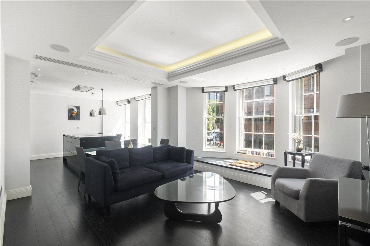 1 bedroom Flat, Eccleston Street, London, SW1W - Available