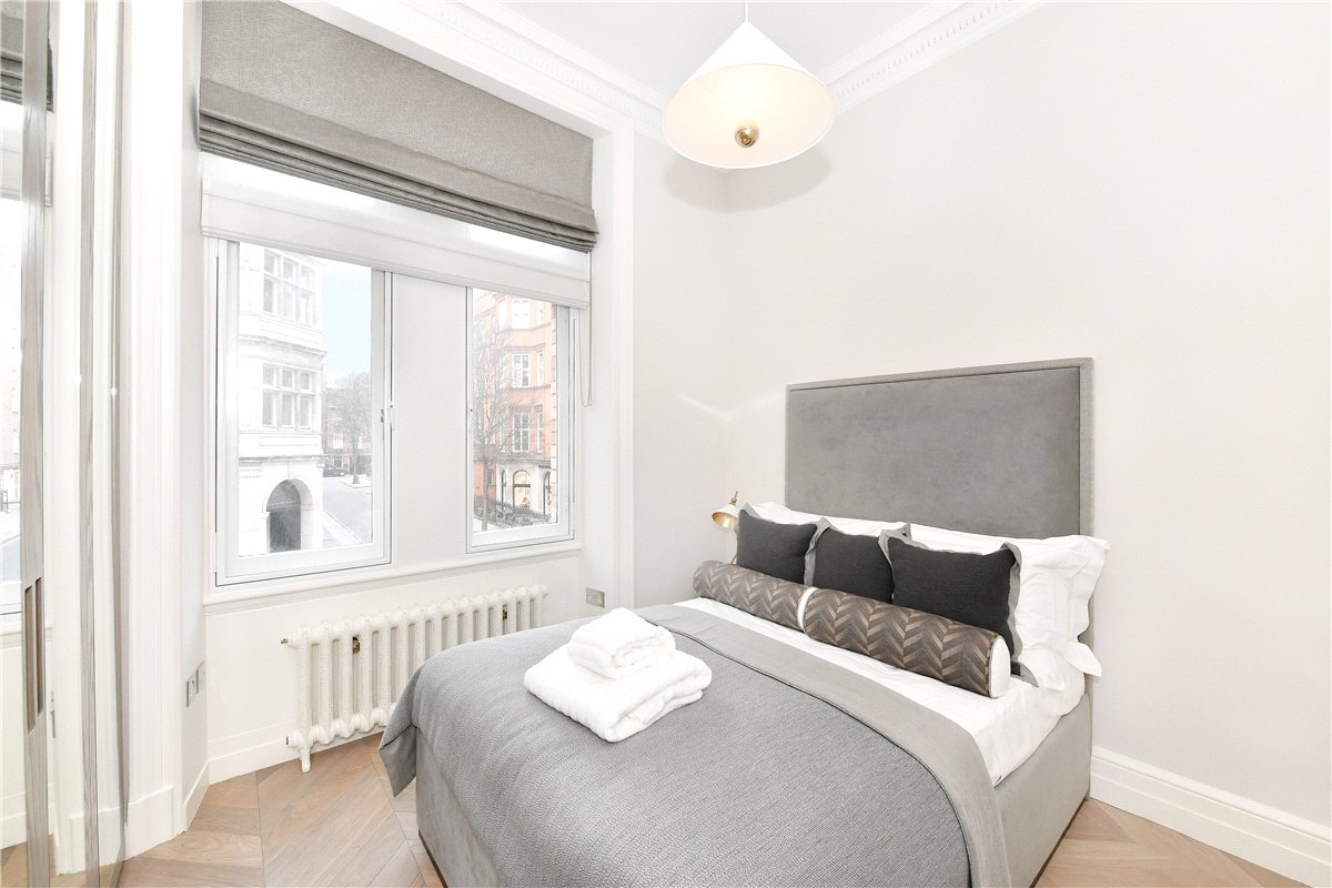 2 bedroom Flat, Mount Street, Mayfair, W1K - Available, Image 16