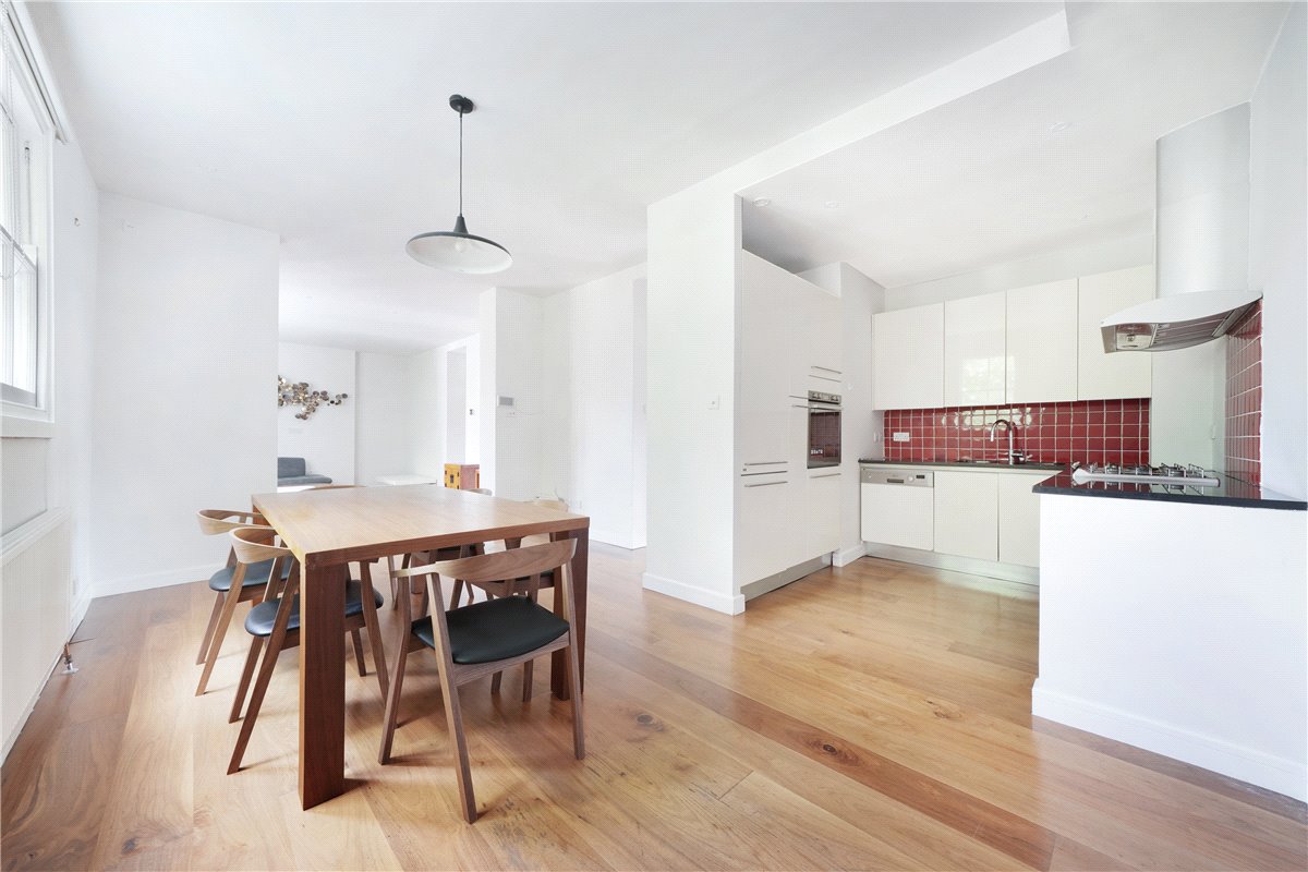 2 bedroom Flat, Ovington Square, Knightsbridge, SW3 - Available