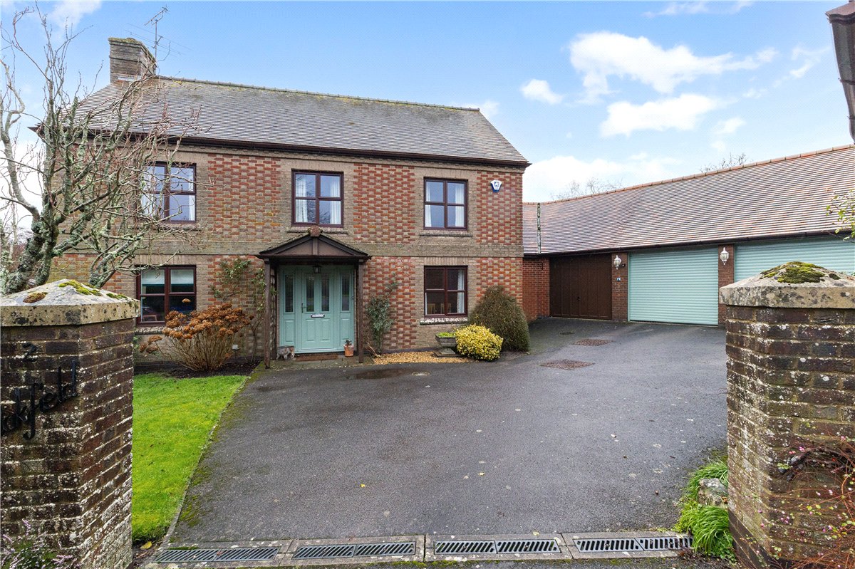 4 bedroom House, King Alfred Close, Pewsey, SN9 - Sold
