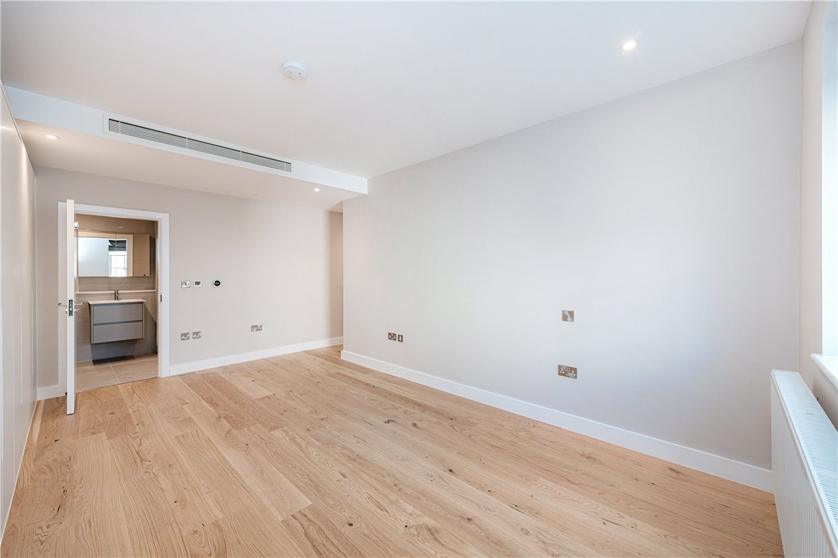 2 bedroom Flat, Sackville Street, Mayfair, W1S - Available, Image 10