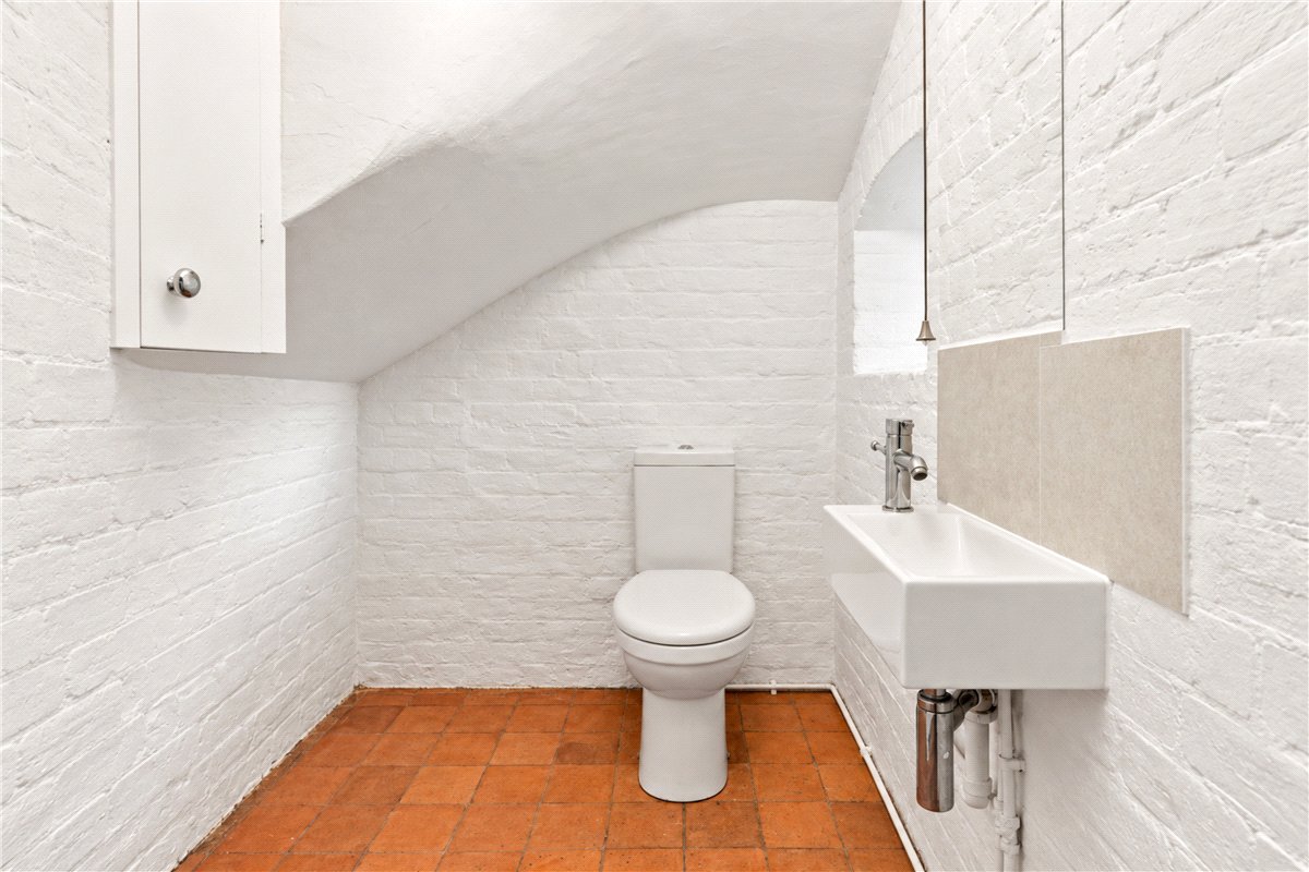 3 bedroom Cottage, Bishops Avenue, London, SW6 - Available, Image 9
