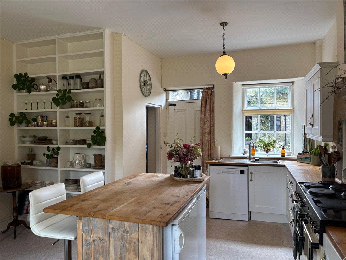 4 bedroom House, Main Street, Burnsall, BD23 - , Image 2