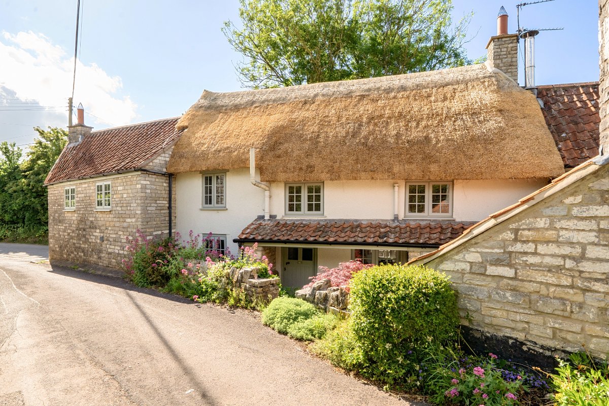 7 bedroom House, School Lane, Compton Dundon, TA11 - Available