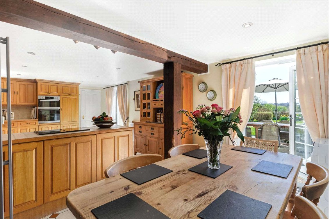 4 bedroom House, Pall Mall, Burbage, SN8 - Available, Image 6