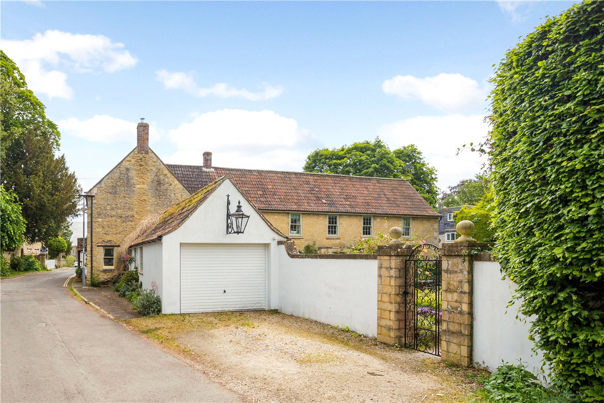 4 bedroom House, Castle Street, Calne, SN11 - Available, Image 10