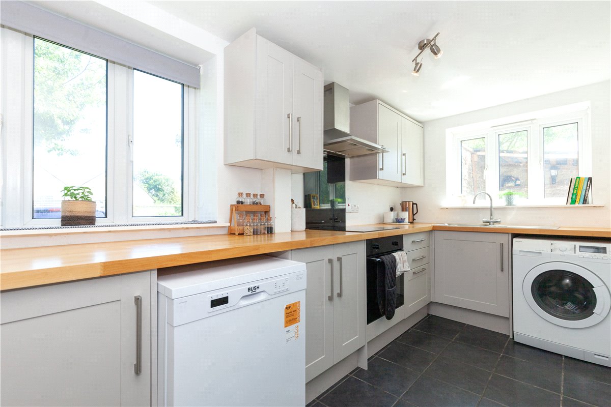 2 bedroom House, Heathfield, Bletchingdon, OX5 - , Image 5