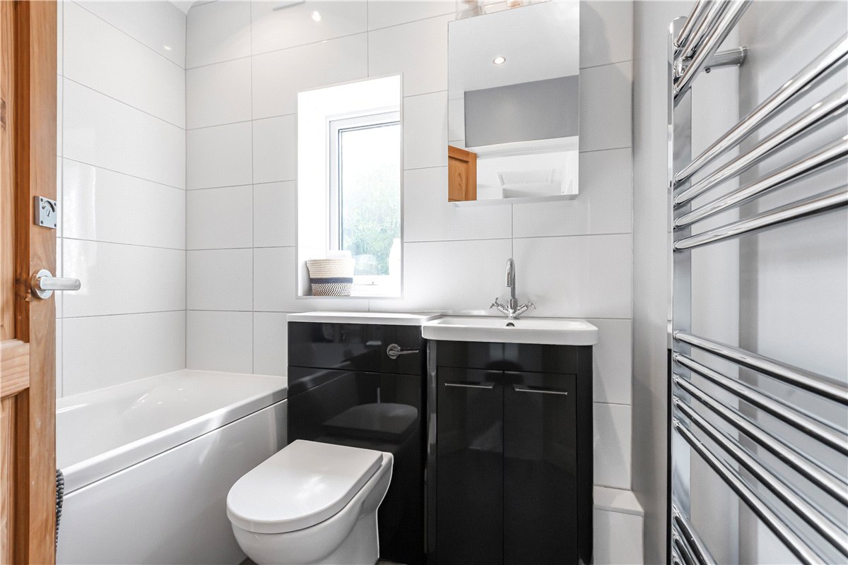 3 bedroom House, St. Margarets Mead, Marlborough, SN8 - Sold STC, Image 5