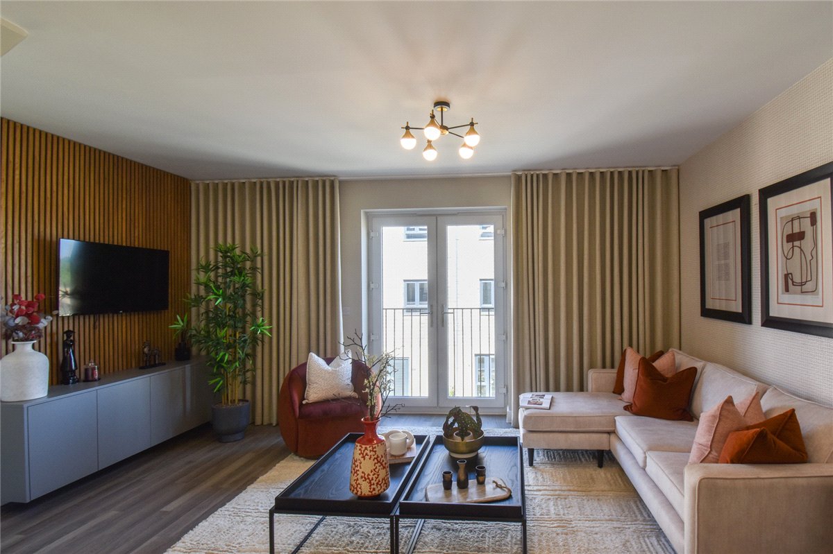 2 bedroom Maisonette, Saffron Way, Cherry Hinton, CB1 - Available, Image 3