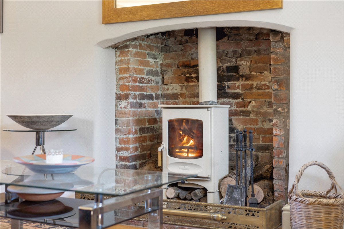6 bedroom House, The Street, All Cannings, SN10 - Available, Image 29