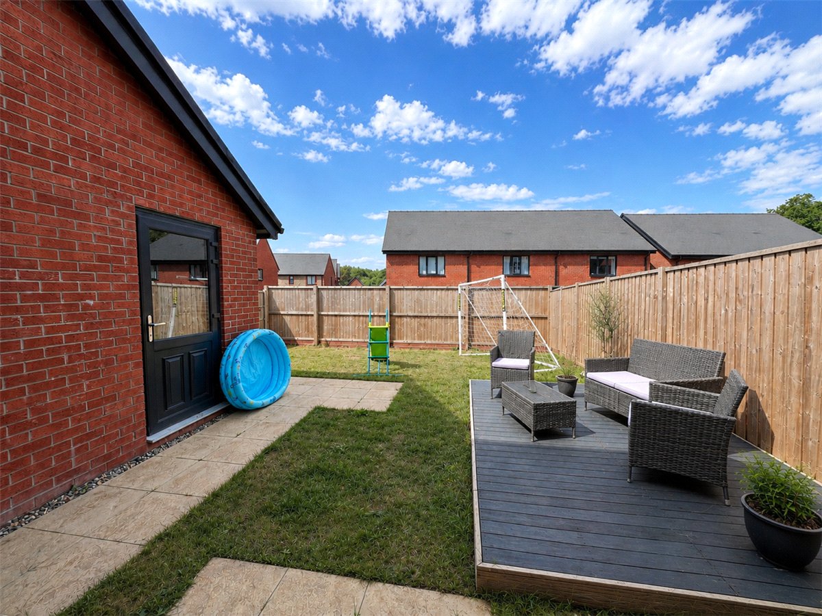 3 bedroom House, Stonyfield Road, Whiteley, PO15 - , Image 9