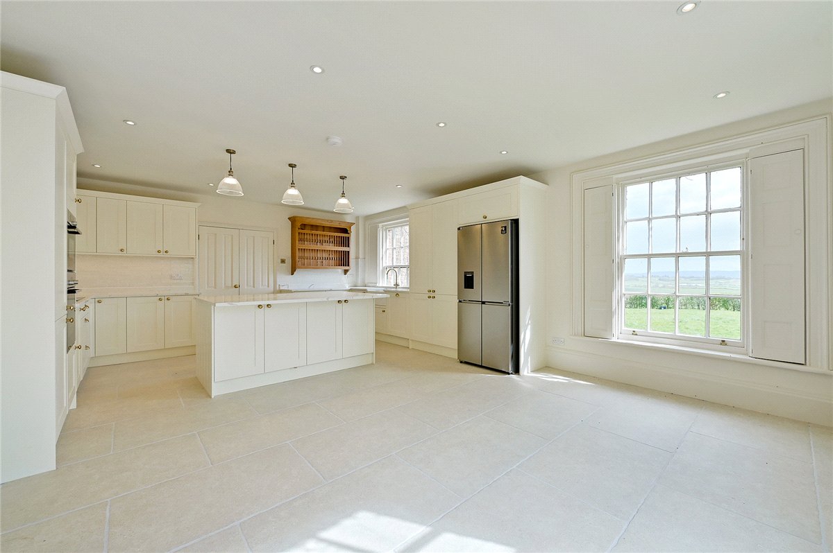 8 bedroom House, Upper Winchendon, Aylesbury, HP18 - Available, Image 1