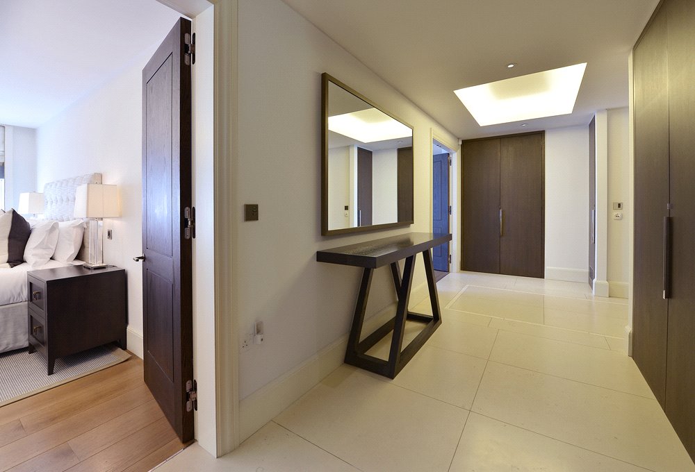 1 bedroom Flat, Duke Street, Mayfair, W1K - Available, Image 1