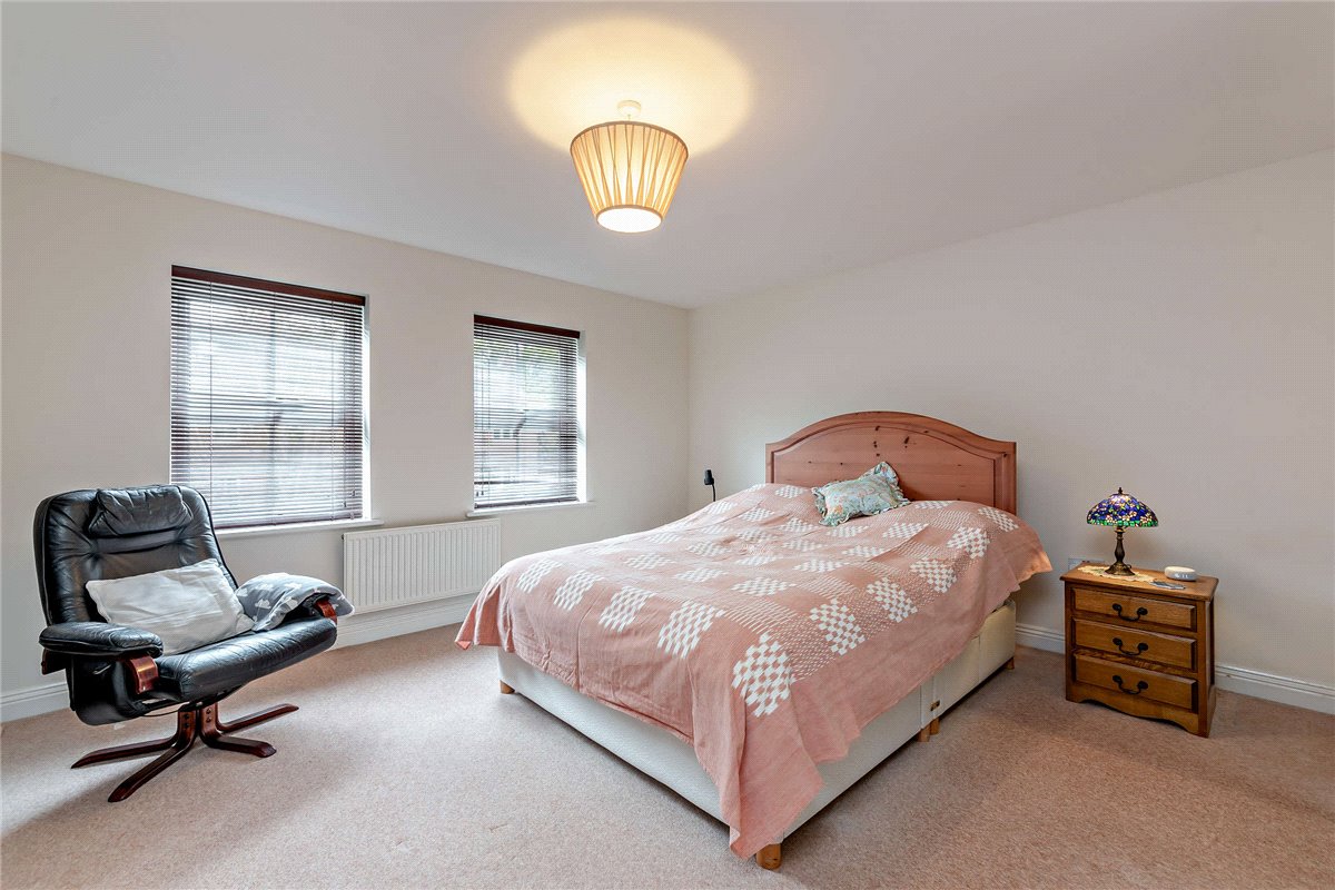 5 bedroom House, Spring Gardens, Newbury, RG20 - Sold STC, Image 14