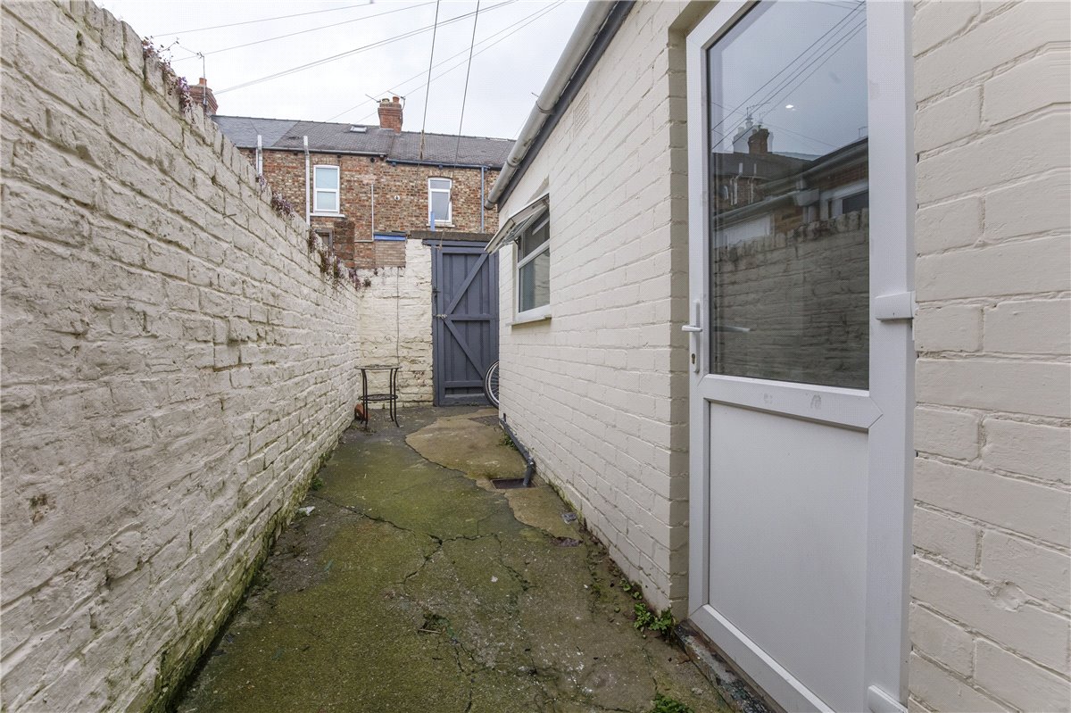2 bedroom House, Queen Victoria Street, York, YO23 - Let Agreed, Image 2