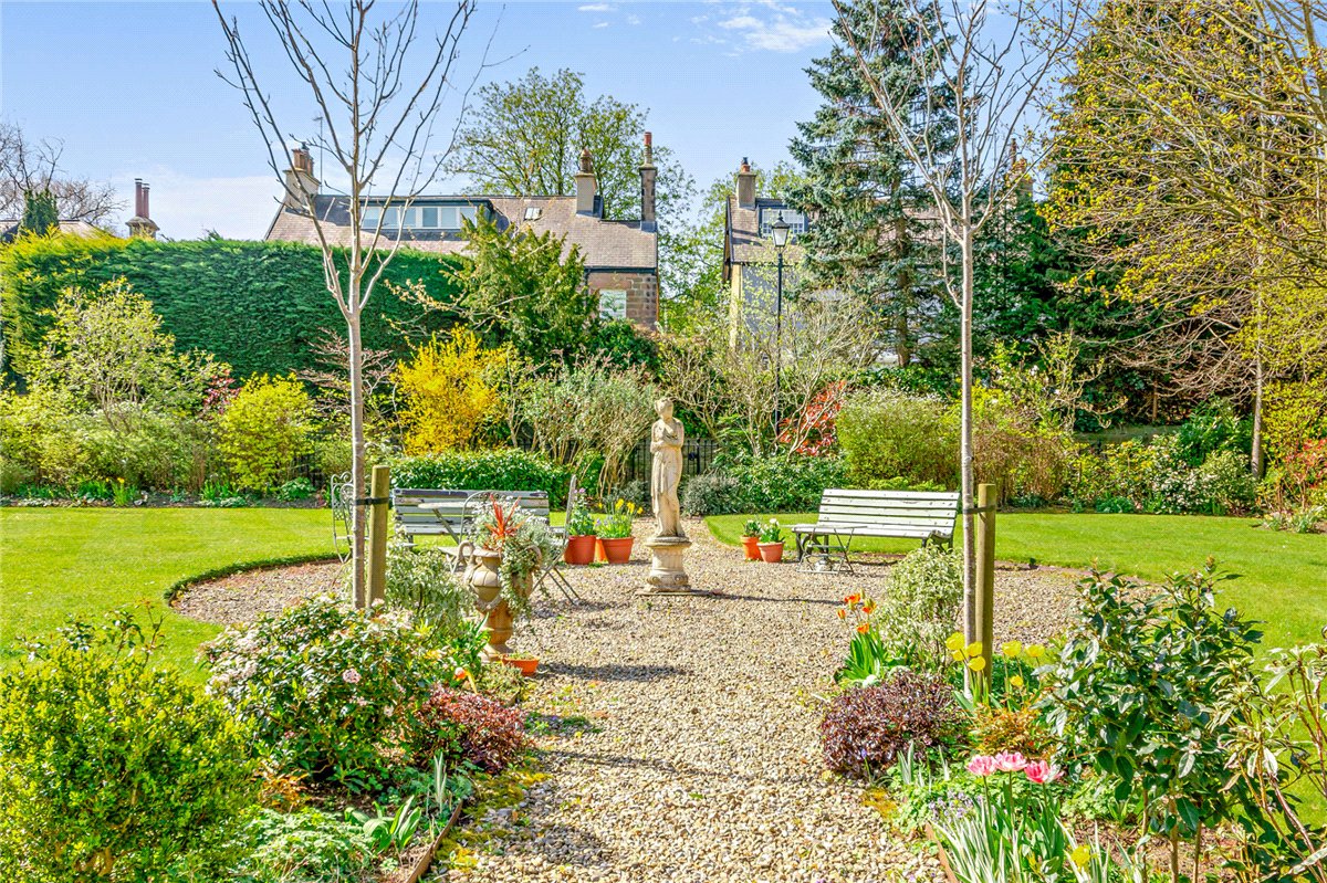 4 bedroom House, Queens Gate, Harrogate, HG1 - Available, Image 14
