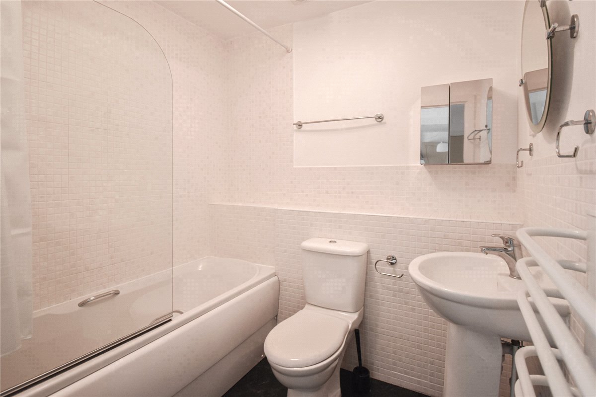 1 bedroom Flat, Pearl Close, Cambridge, CB4 - Let Agreed, Image 5