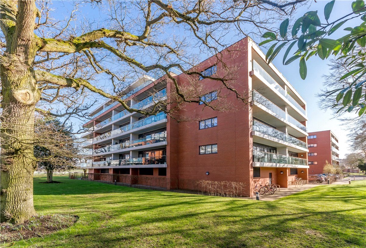 1 bedroom Flat, Racecourse Road, Newbury, RG14 - Let Agreed