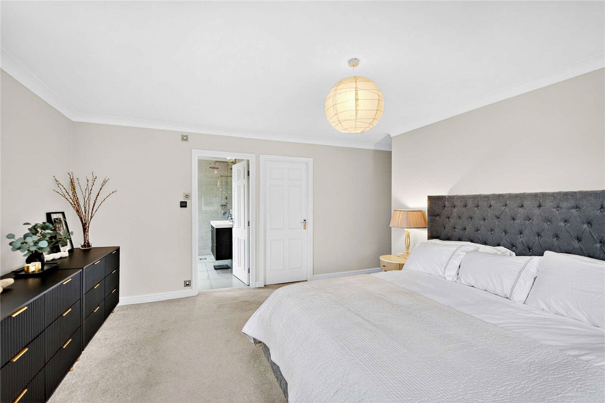 5 bedroom House, Maple Gardens, Bardsey, LS17 - Available, Image 12
