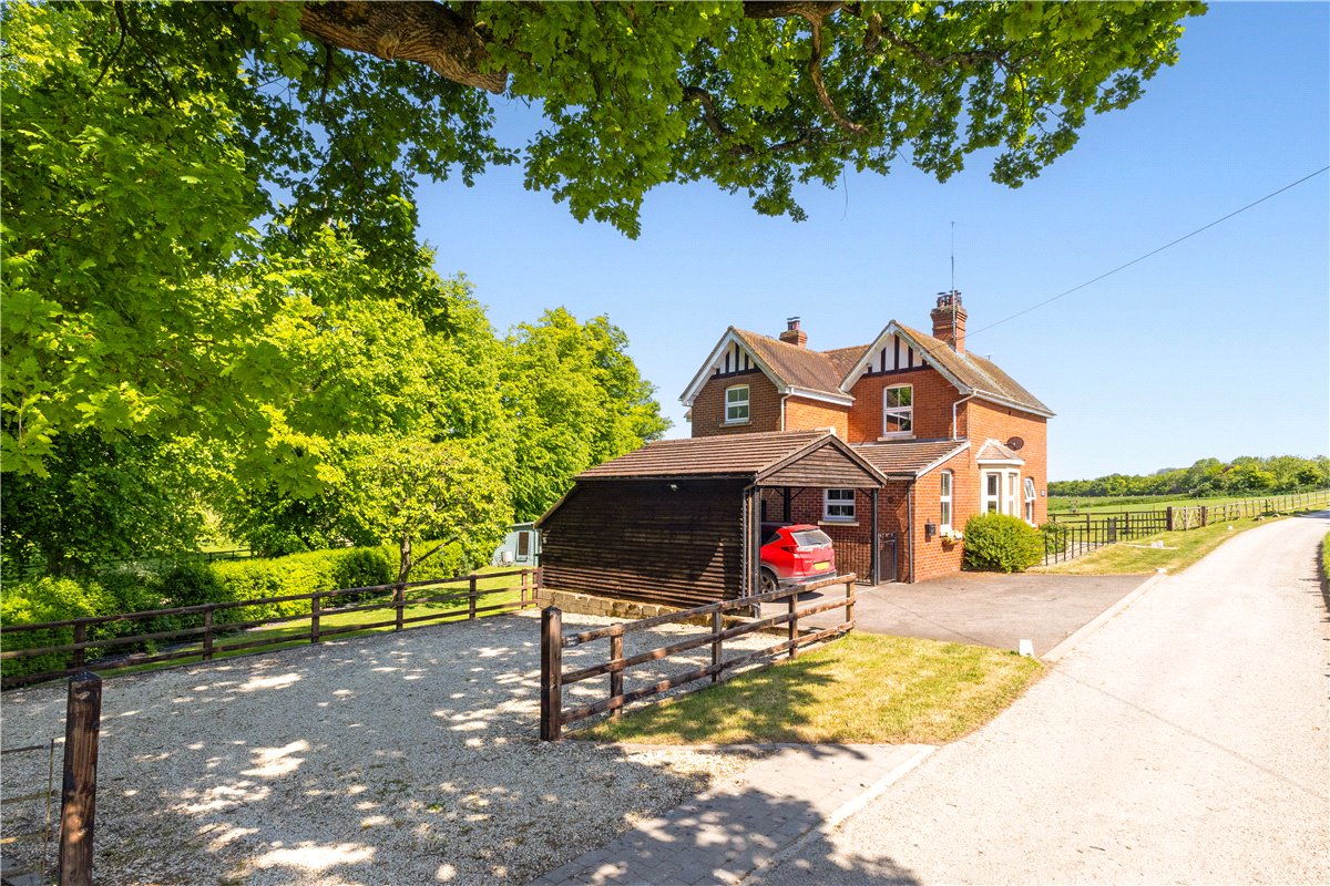 4 bedroom House, Russley Park, Baydon, SN8 - Sold, Image 18