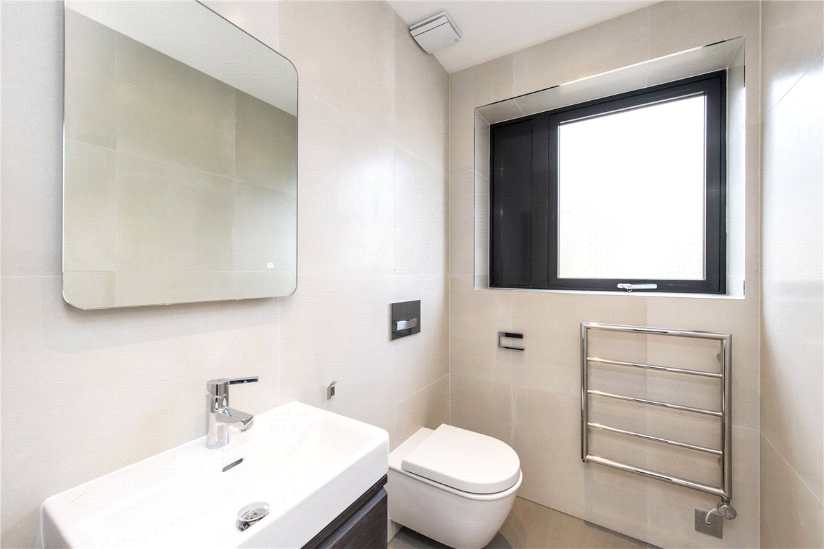 2 bedroom Maisonette, King Street, London, W6 - Let Agreed, Image 12