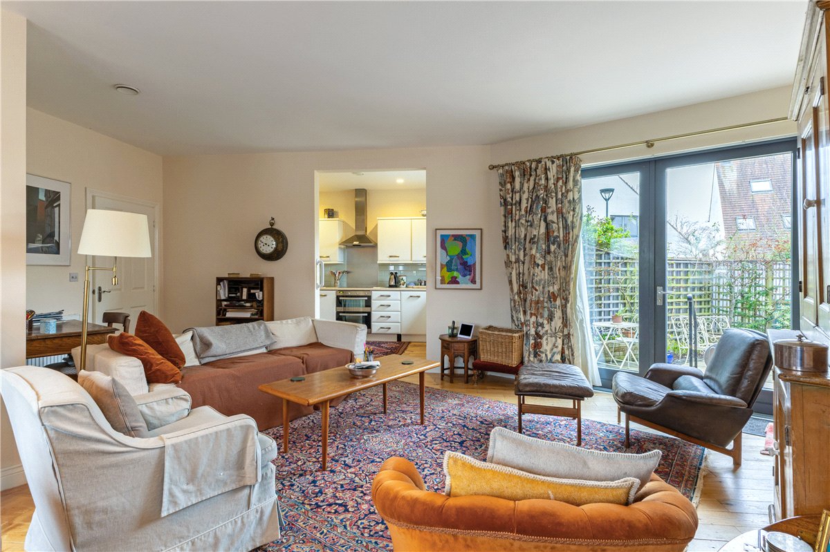 3 bedroom House, Derwent Way, York, YO10 - Available, Image 1