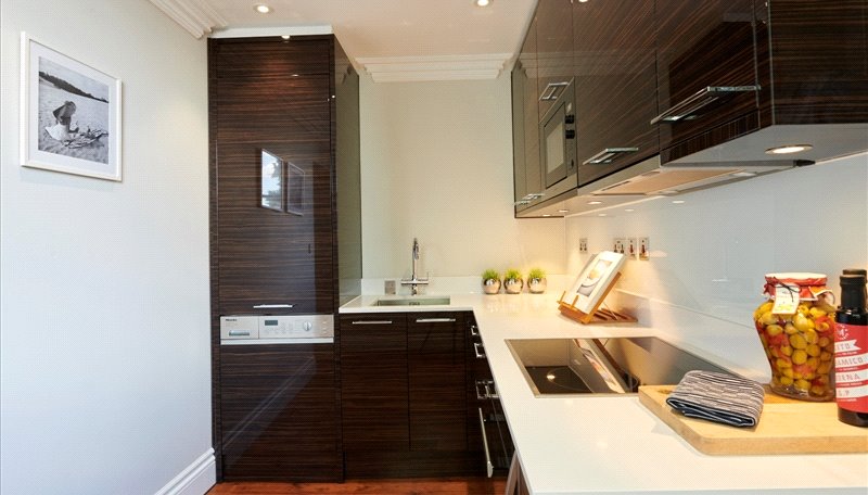 2 bedroom Flat, Kensington Gardens Square, London, W2 - Available, Image 3