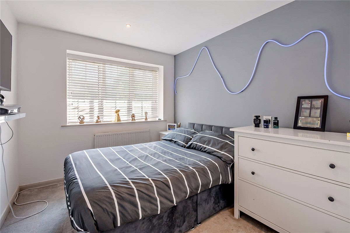 6 bedroom House, Hall Lane, Ledston, WF10 - Available, Image 12