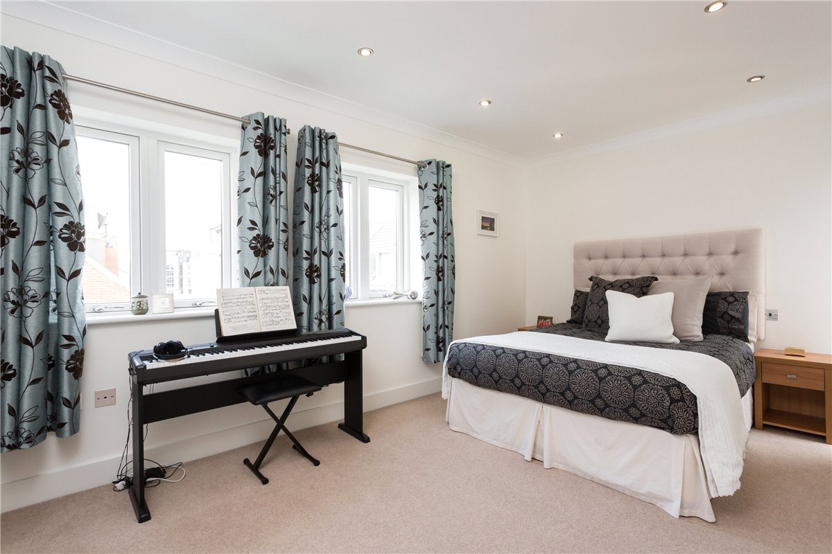 5 bedroom House, Kings Pool Walk, York, YO1 - , Image 3