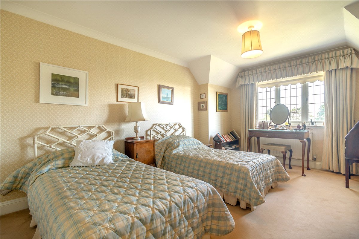 4 bedroom House, Rossett Green Lane, Harrogate, HG2 - Available, Image 9