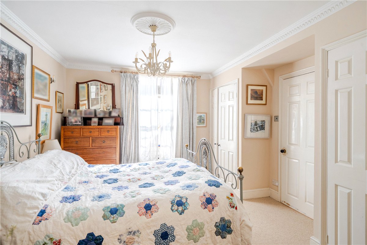 3 bedroom Maisonette, Queens Parade, Bath, BA1 - Available, Image 9