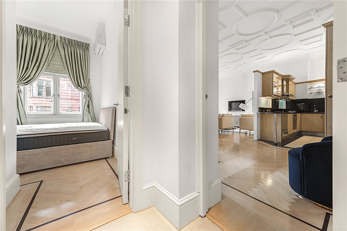 1 bedroom Flat, Carlos Place, Mayfair, W1K - Available, Image 12