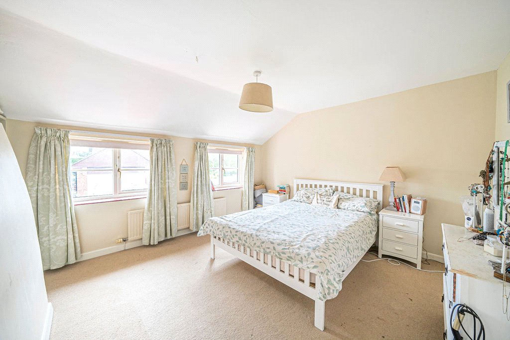 5 bedroom House, Hurstbourne Priors, Whitchurch, RG28 - Available, Image 8