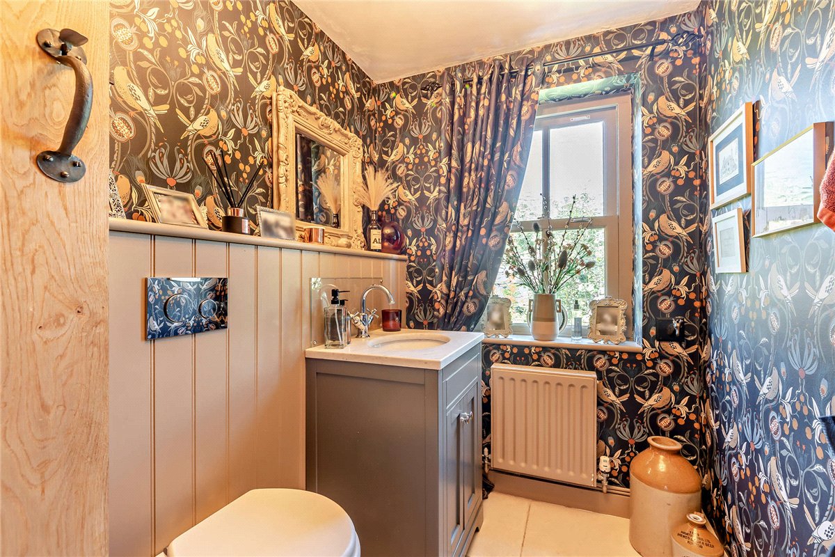 5 bedroom House, High Street, Chieveley, RG20 - Sold STC, Image 8