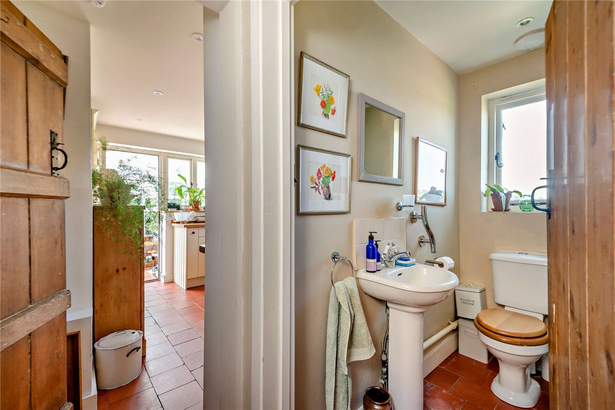 3 bedroom House, Harts Hill Road, Thatcham, RG18 - Available, Image 12